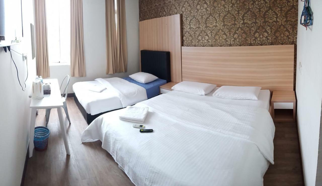 Hotel Truly Asia Kota Kinabalu Zimmer foto