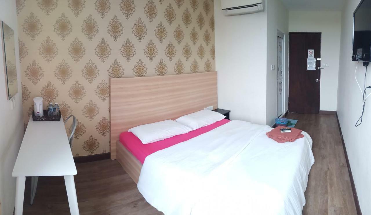 Hotel Truly Asia Kota Kinabalu Zimmer foto
